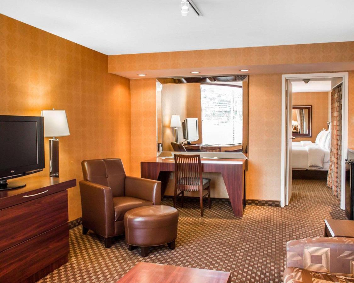 The Woodlands Inn Wilkes-Barre Dış mekan fotoğraf