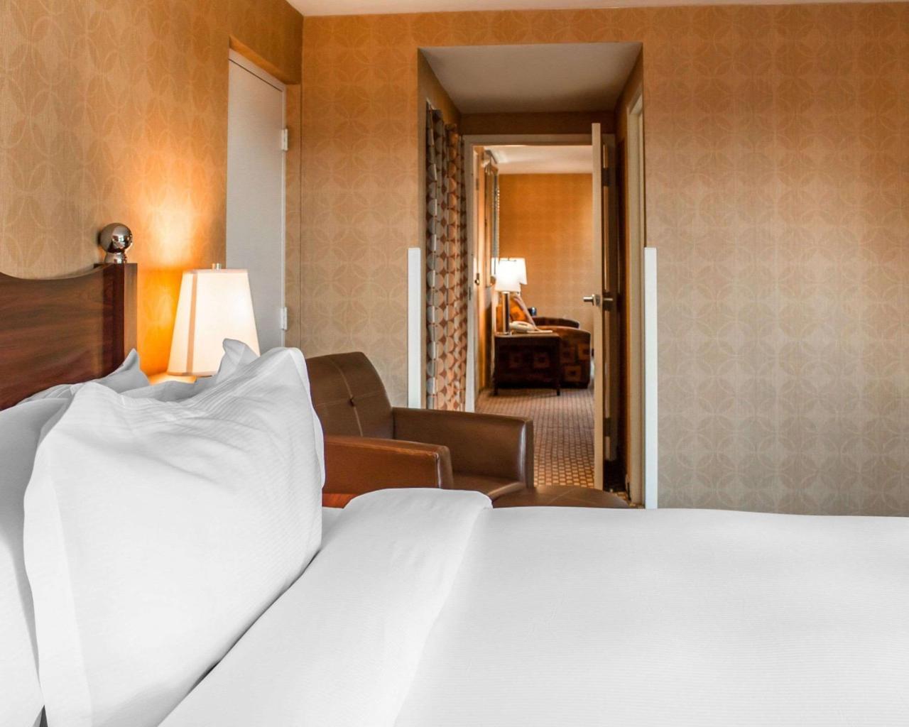 The Woodlands Inn Wilkes-Barre Dış mekan fotoğraf